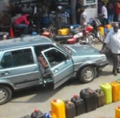Long queues at a fuel station