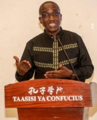 Musa Hans, the Tanzanian director of the Confucius Institute at the University of Dar es Salaam, delivering a speech