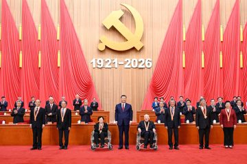 Chinese President Xi Jinping, also general secretary of the CPC Central Committee, confers the July 1 Medal, the Party's highest honour, on model CPC members in Beijing on 1 July